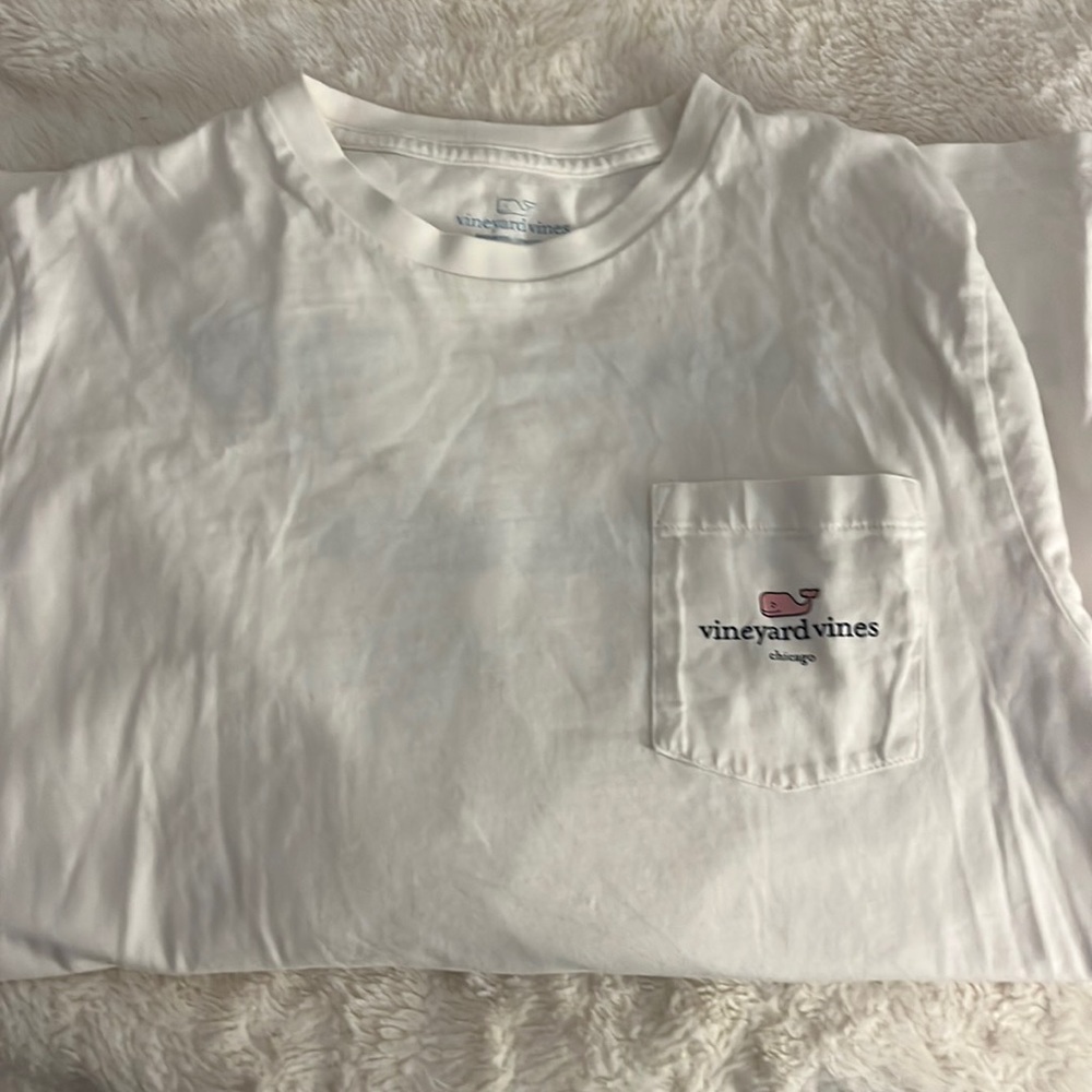 Vineyard Vines Chicago shirt!!